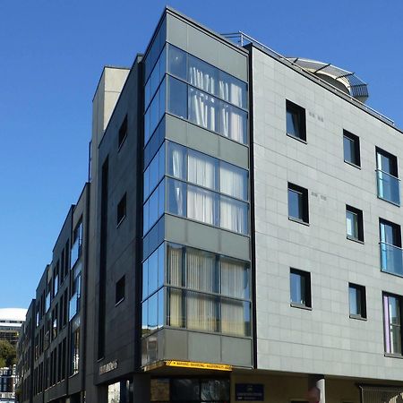 Liberty Wharf Apartments 圣赫利尔泽西 外观 照片